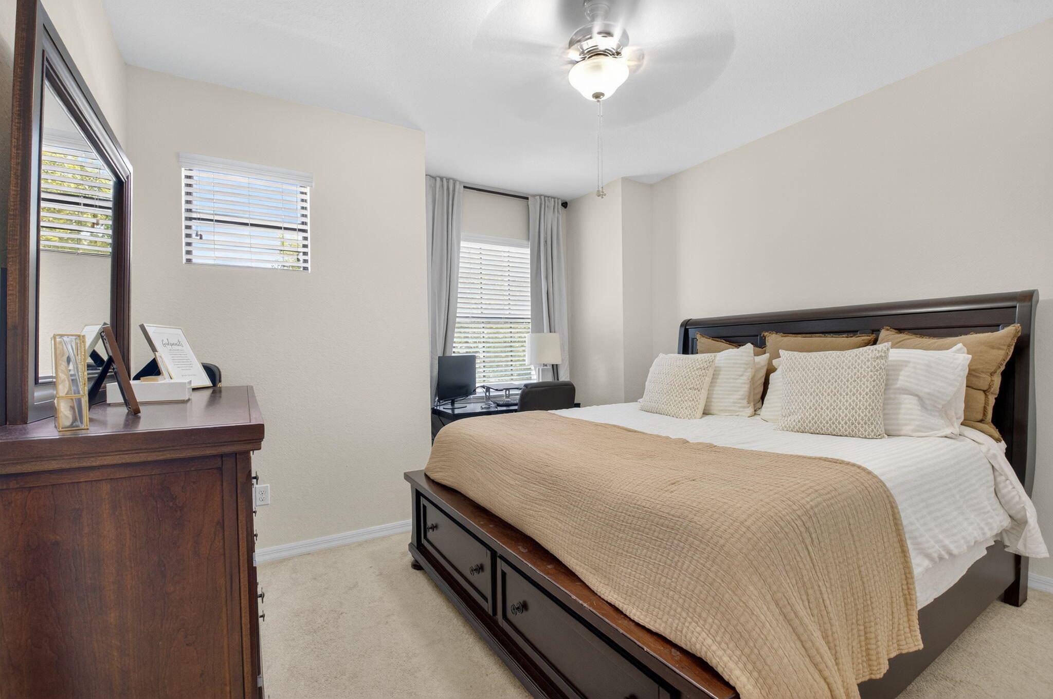 GRAMERCY SQUARE PL 2 - Residential