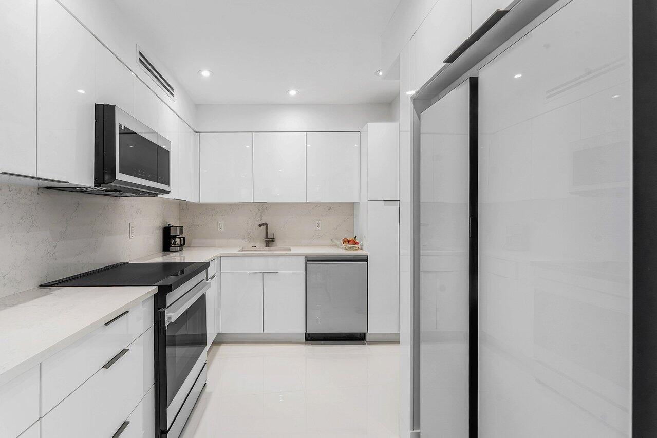 AMBASSADOR II CORP - Residential