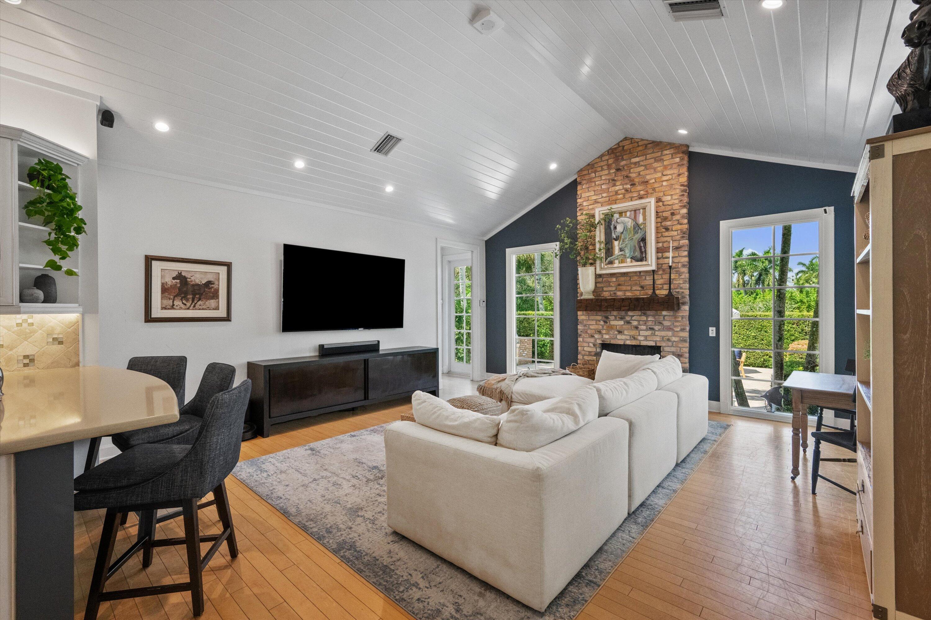 PADDOCK PARK 2 OF WELLINGTON - Residential Lease