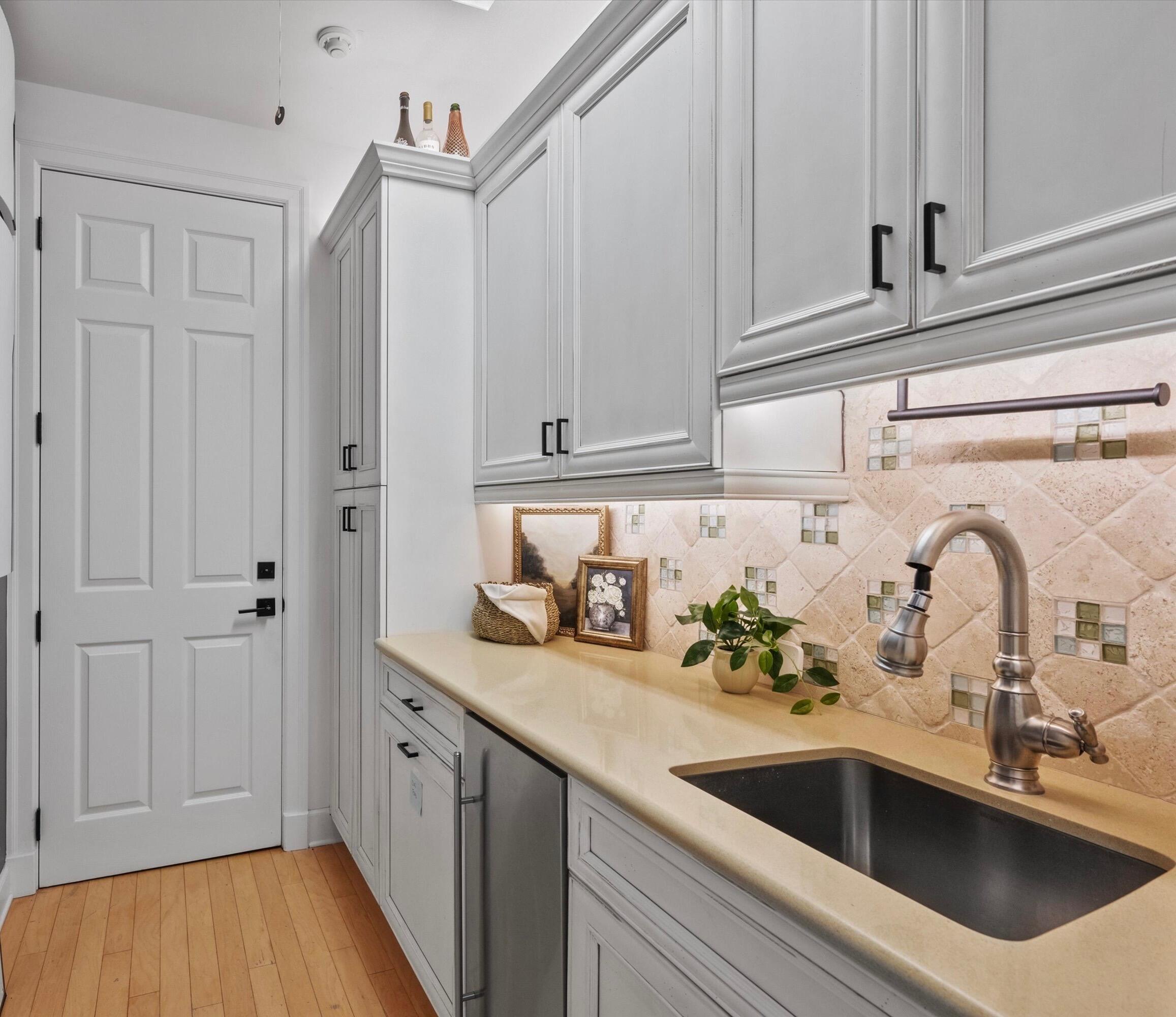 PADDOCK PARK 2 OF WELLINGTON - Residential Lease