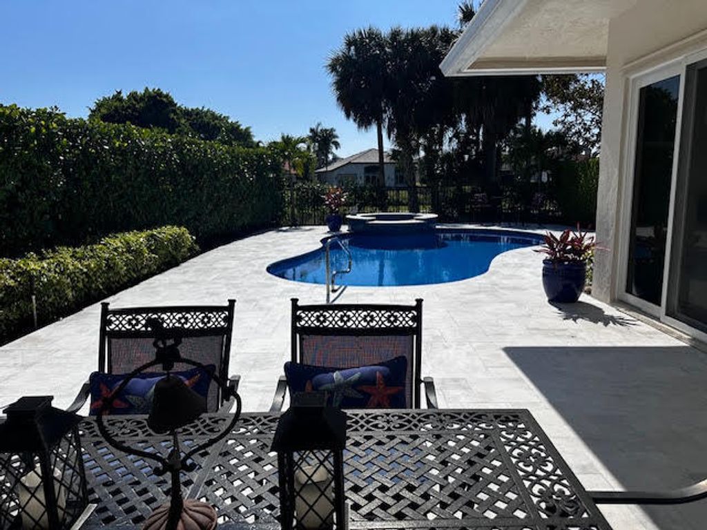 Photo of 2941 Twin Oaks Way, Wellington, FL 33414 (MLS # B26005867)