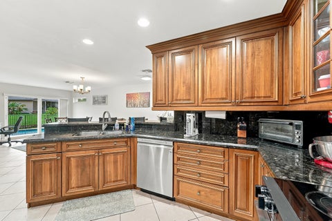 Tiny photo for 6211 NW 58th Way, Parkland, FL 33067 (MLS # B26073271)