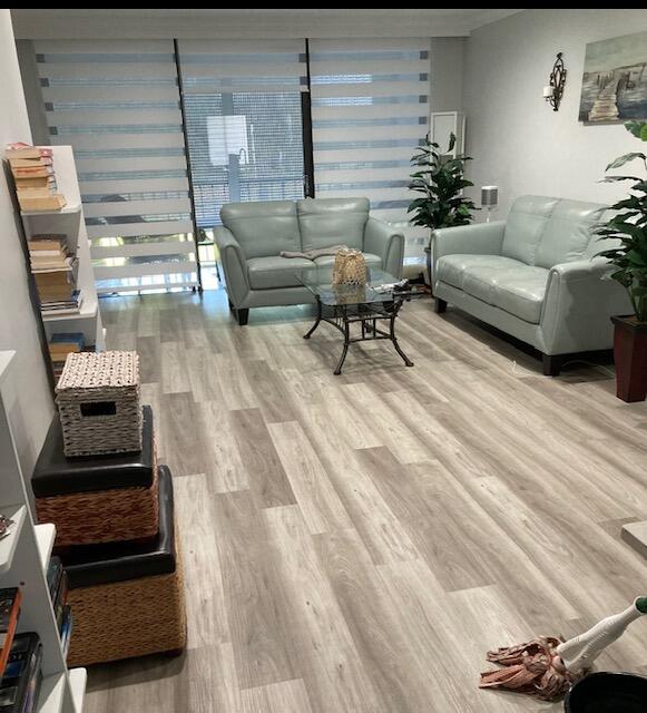 FOUNTAINS OF PALM BEACH CONDO 7 - Residential