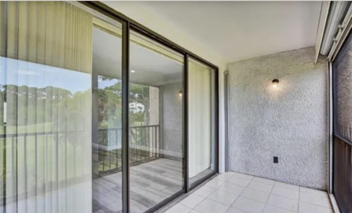 FOUNTAINS OF PALM BEACH CONDO 7 - Residential