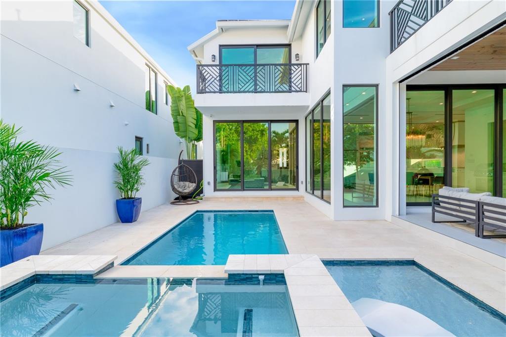 Rio Vista Isles - Residential