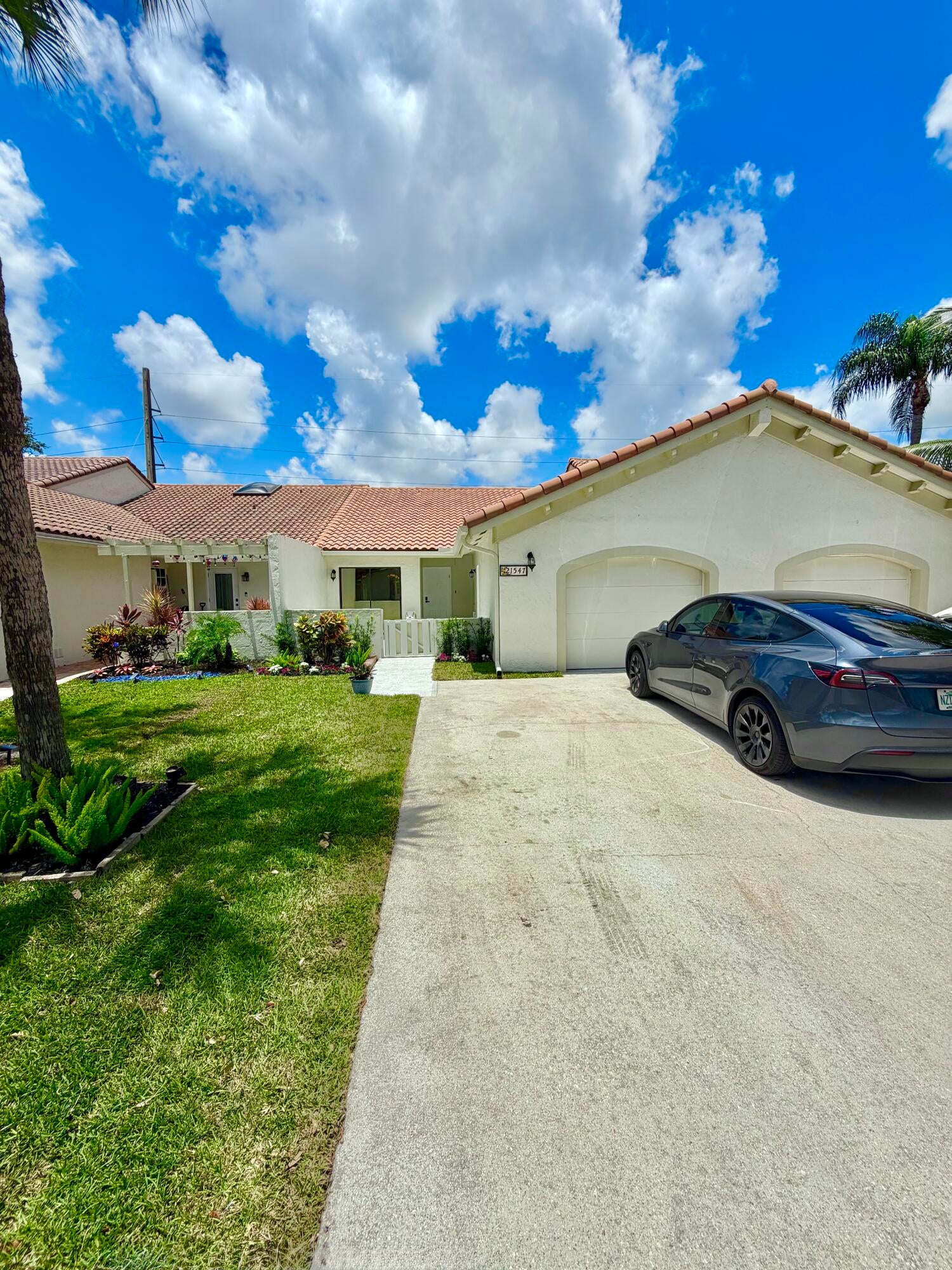 Properties | Stephanie Kaufman 21547 Altamira Avenue