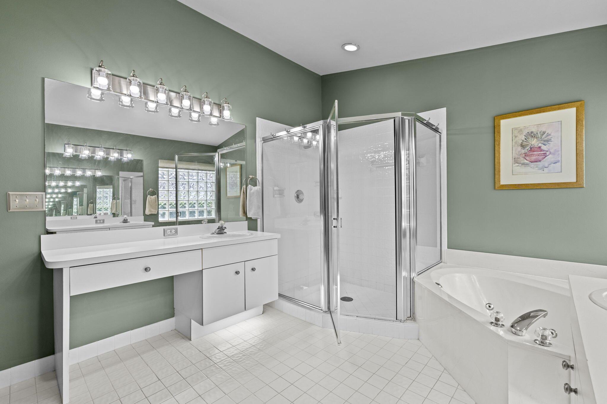 LAKEFIELD OF THE LANDINGS - Residential