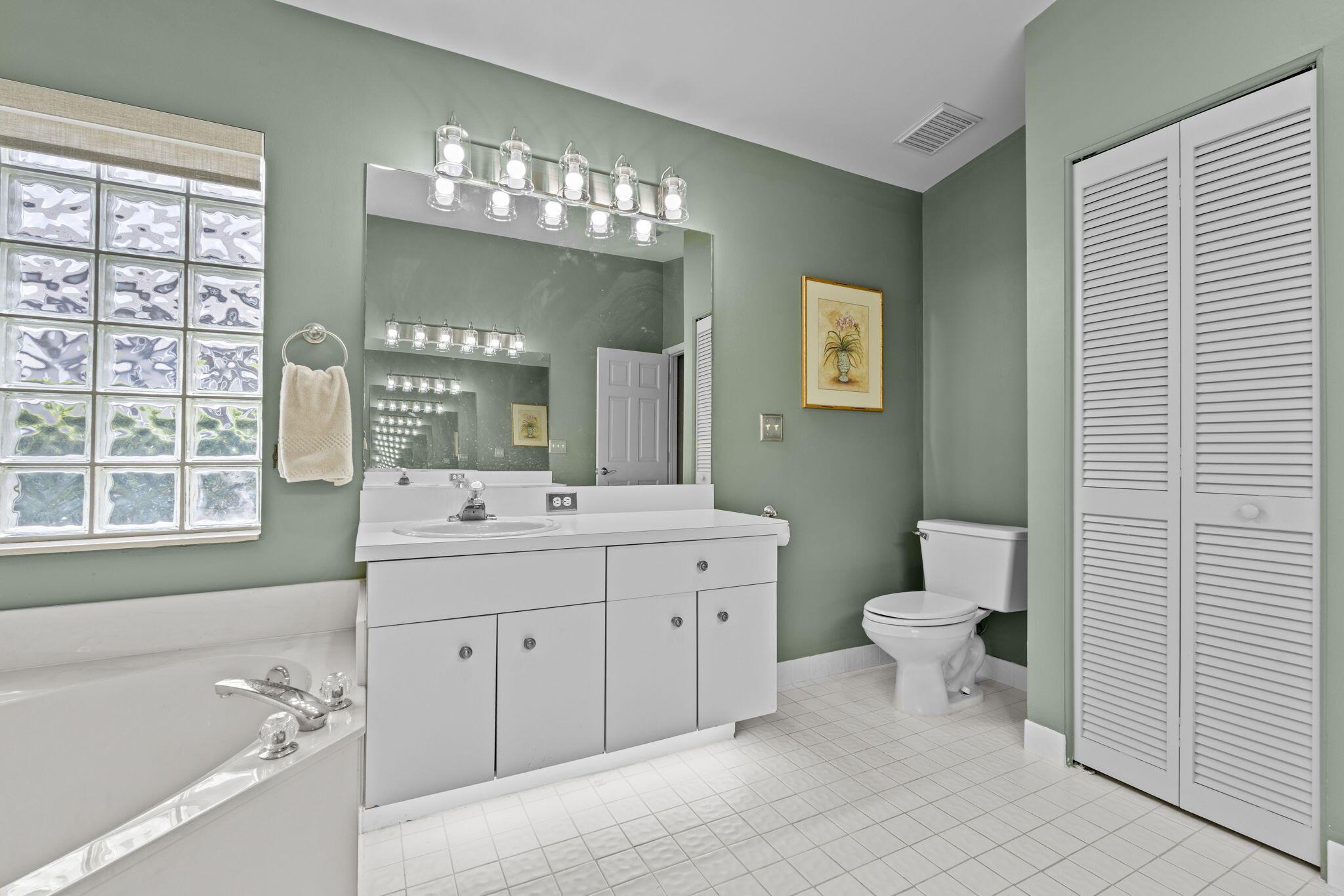 LAKEFIELD OF THE LANDINGS - Residential