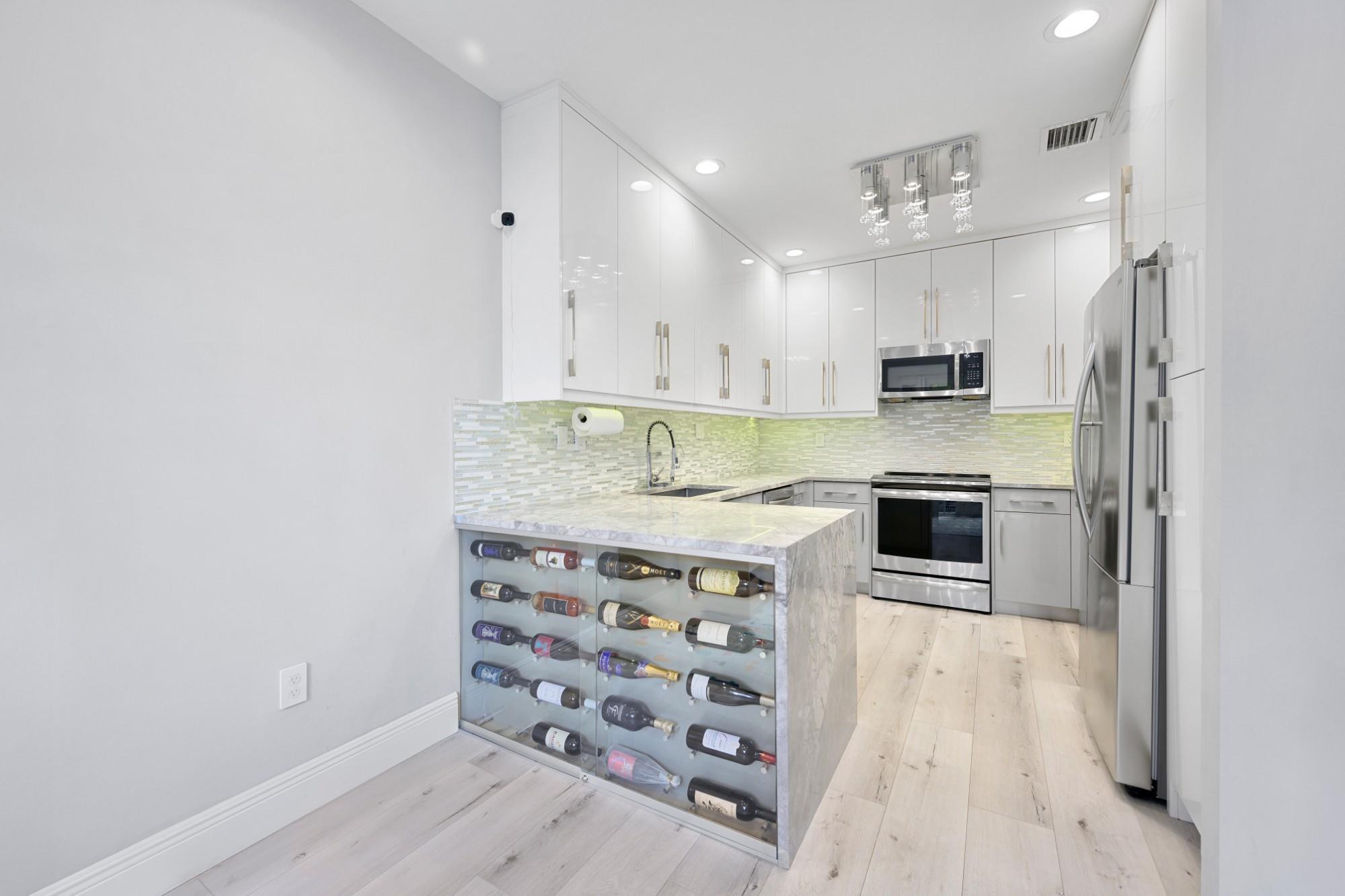 1775 Seagrape Way 1775