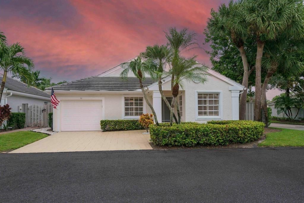 Photo of 61 Admirals Court, Palm Beach Gardens, FL 33418 (MLS # R10699186)