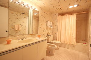 BOCA TEECA CONDO 10 - Residential Lease