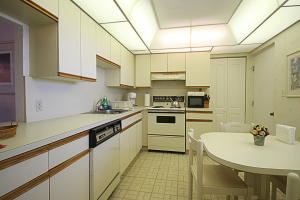 BOCA TEECA CONDO 10 - Residential Lease