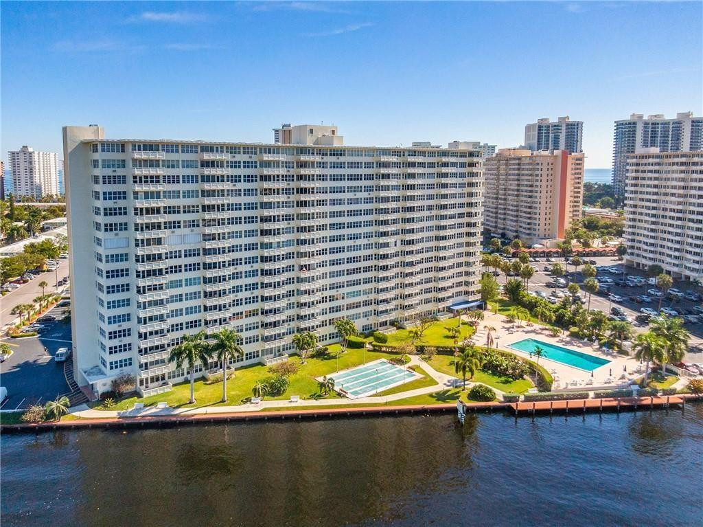 CORAL RIDGE TOWERS NORTH - Residential