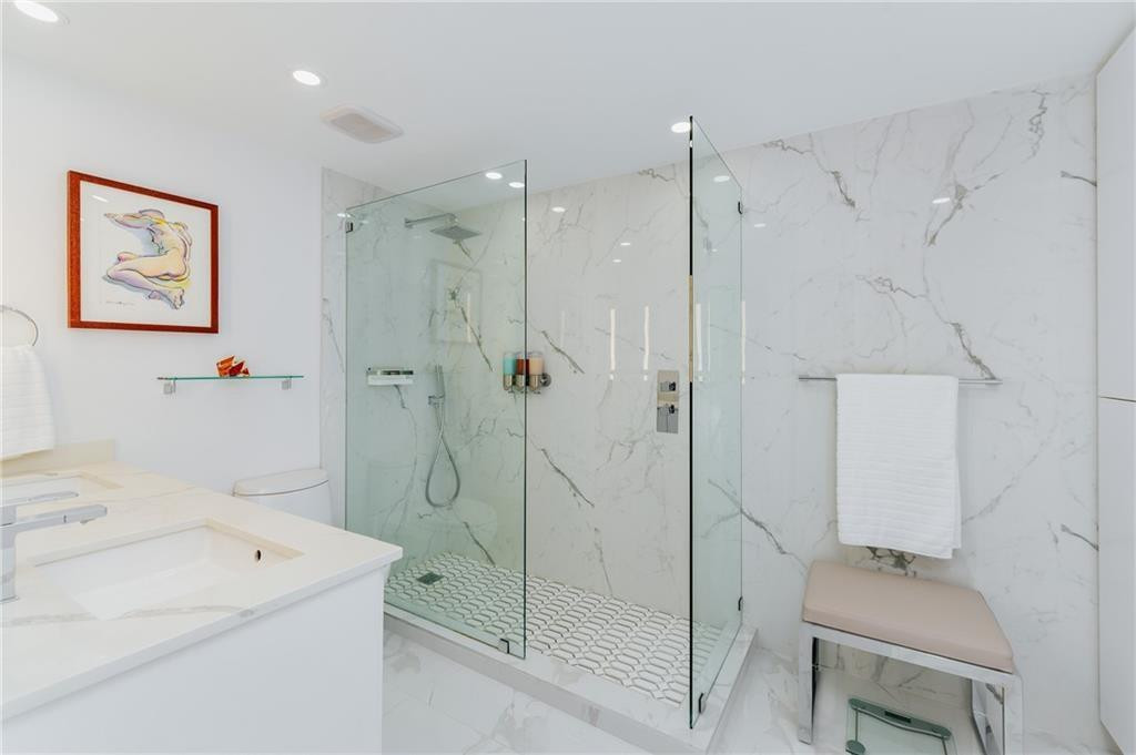 CORAL RIDGE TOWERS NORTH - Residential