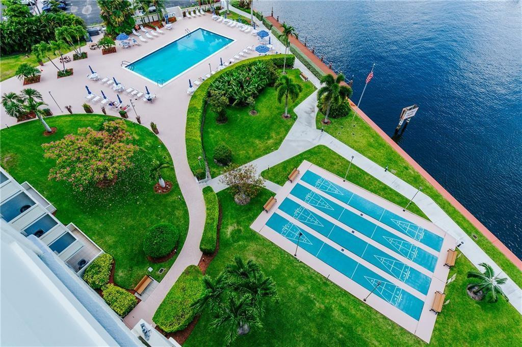 CORAL RIDGE TOWERS NORTH - Residential