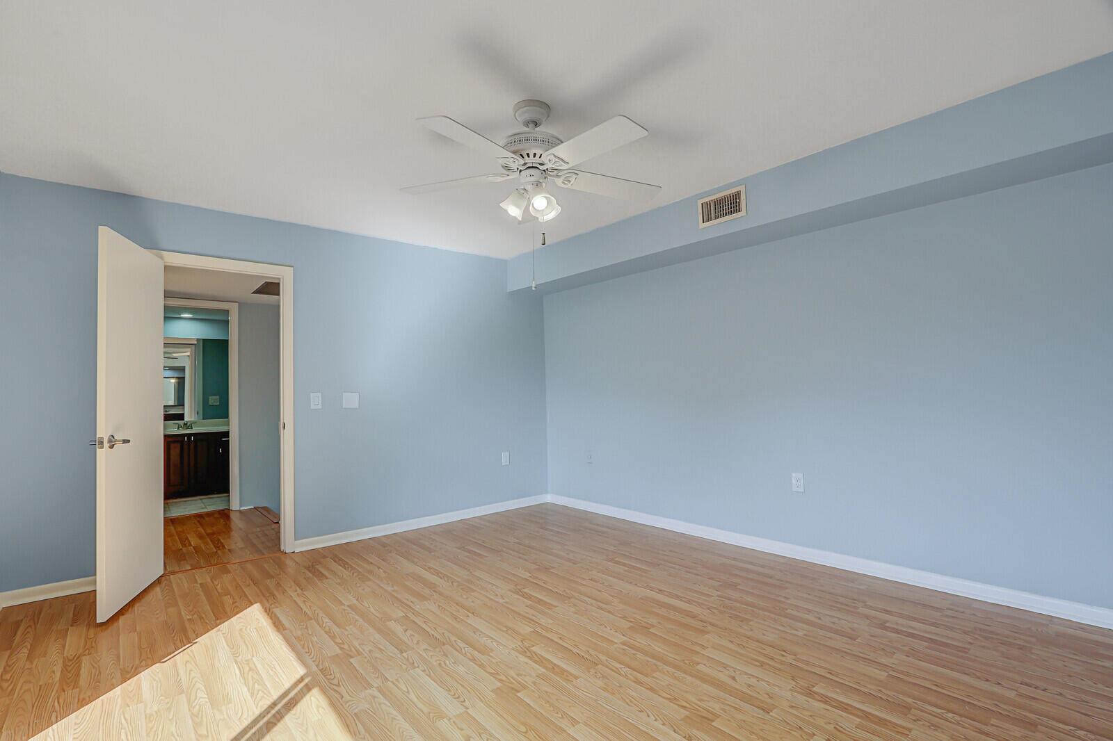 GLENWOOD TWNHS - Residential Lease