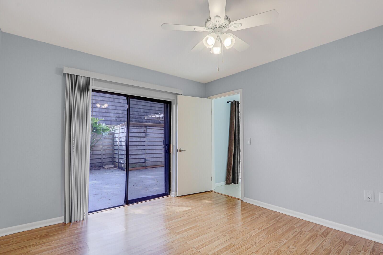 GLENWOOD TWNHS - Residential Lease