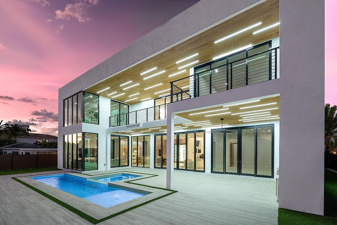 BOCA HARBOUR 5TH SEC - Residential