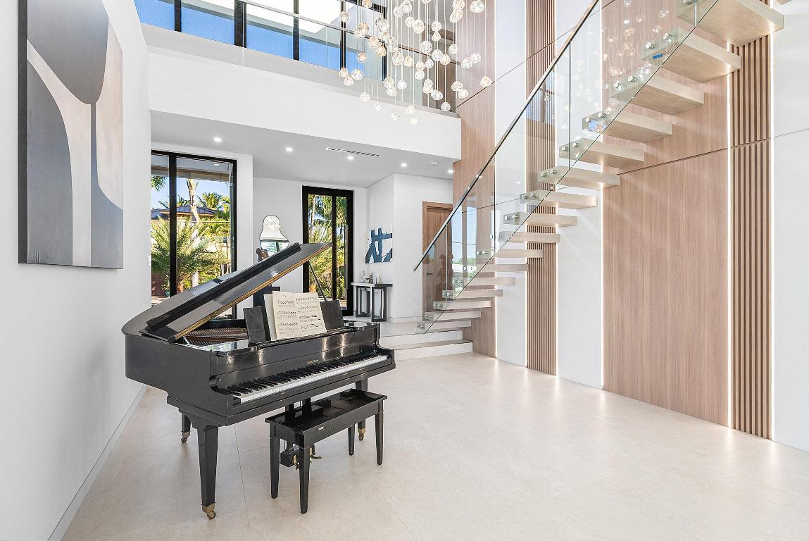 BOCA HARBOUR 5TH SEC - Residential