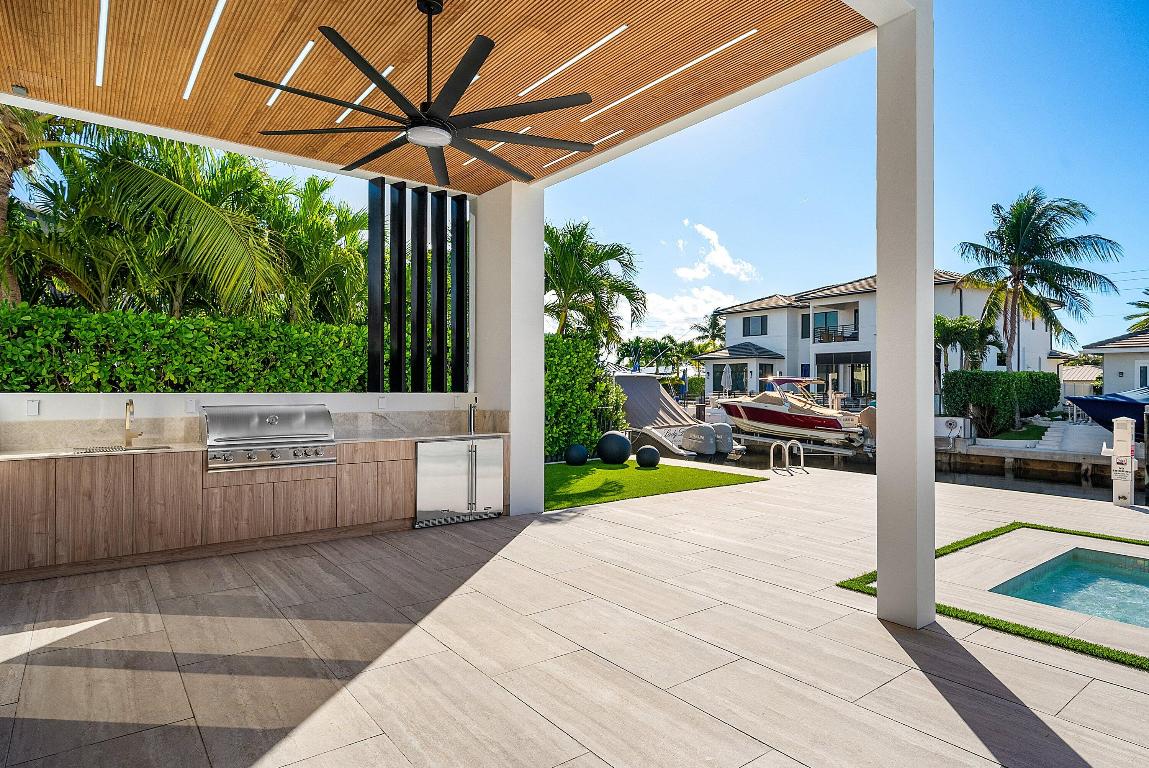 BOCA HARBOUR 5TH SEC - Residential