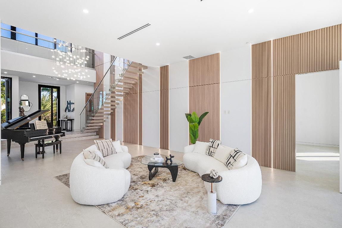 BOCA HARBOUR 5TH SEC - Residential