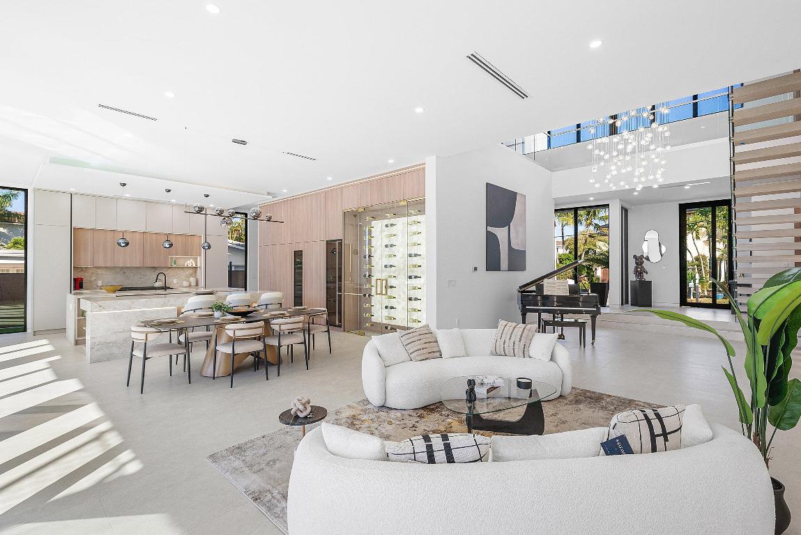 BOCA HARBOUR 5TH SEC - Residential