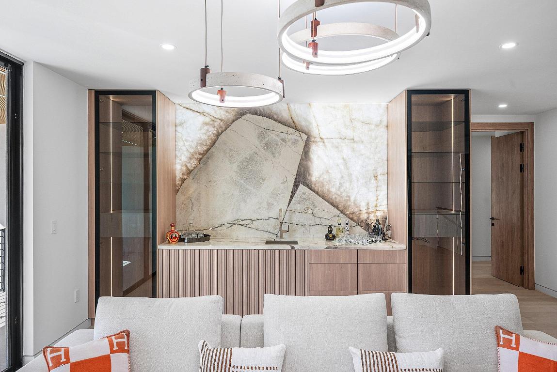 BOCA HARBOUR 5TH SEC - Residential