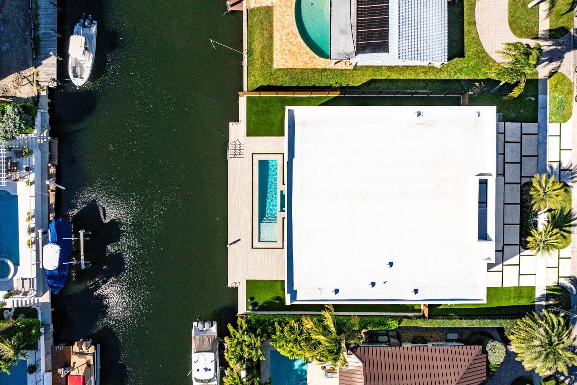 BOCA HARBOUR 5TH SEC - Residential