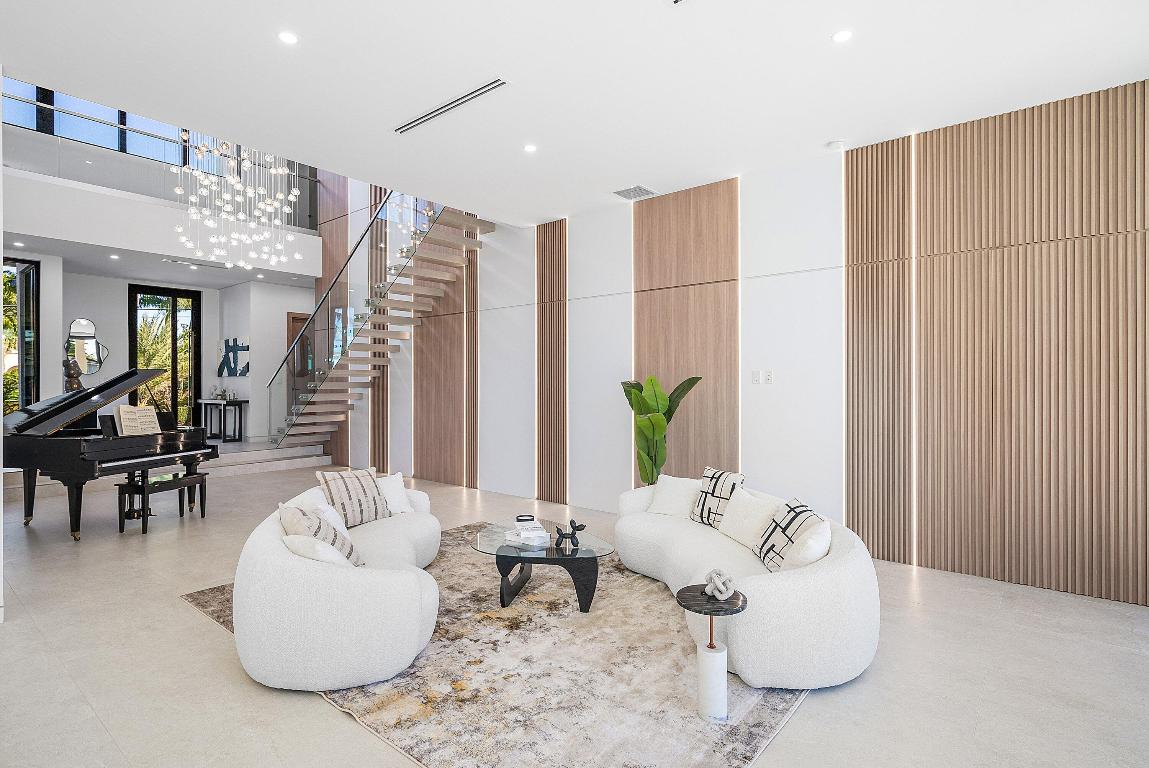 BOCA HARBOUR 5TH SEC - Residential