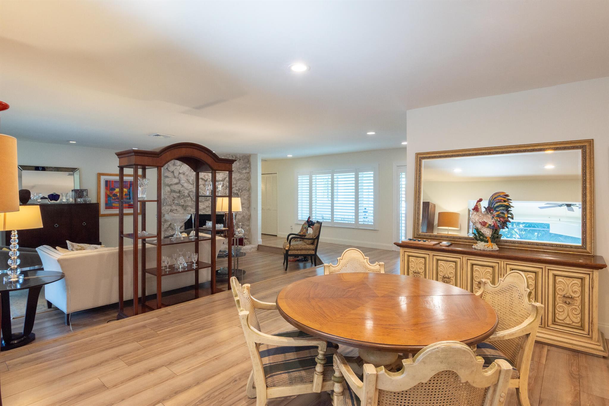 YACHT & COUNTRY CLUB OF S - Residential Lease