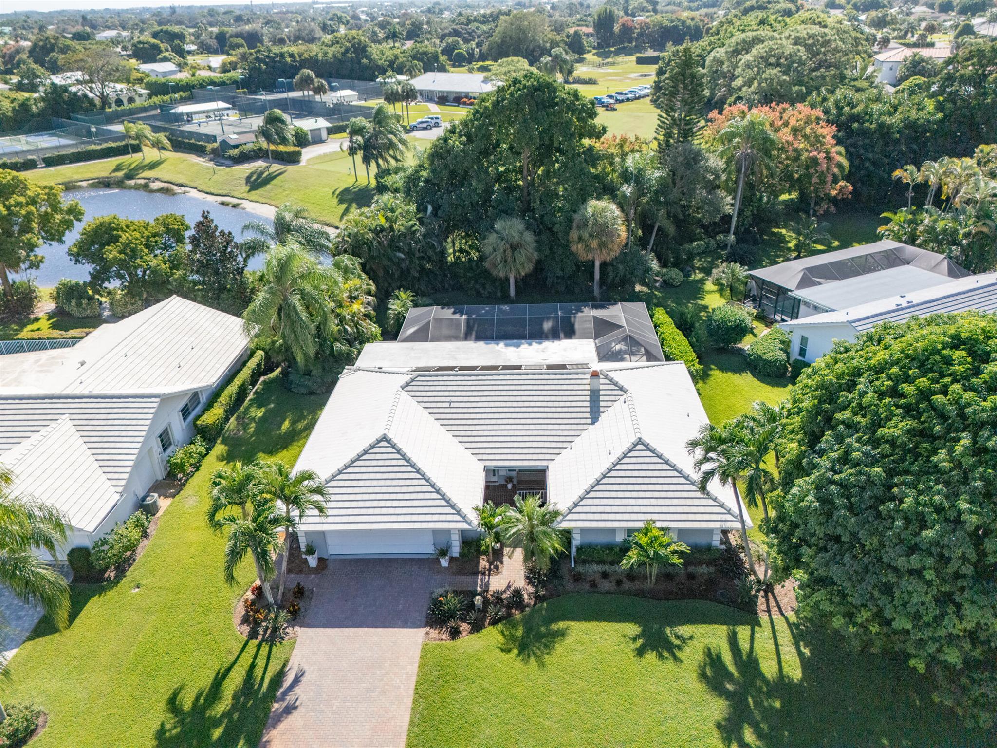 YACHT & COUNTRY CLUB OF S - Residential Lease