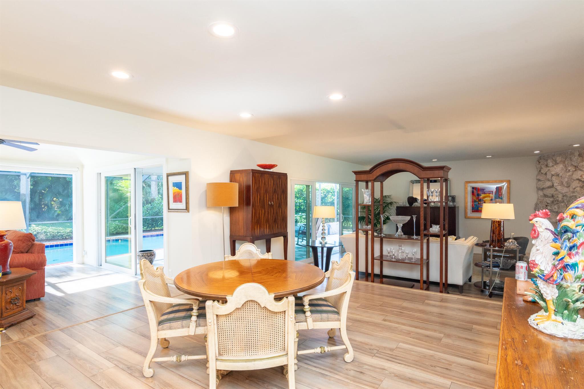 YACHT & COUNTRY CLUB OF S - Residential Lease