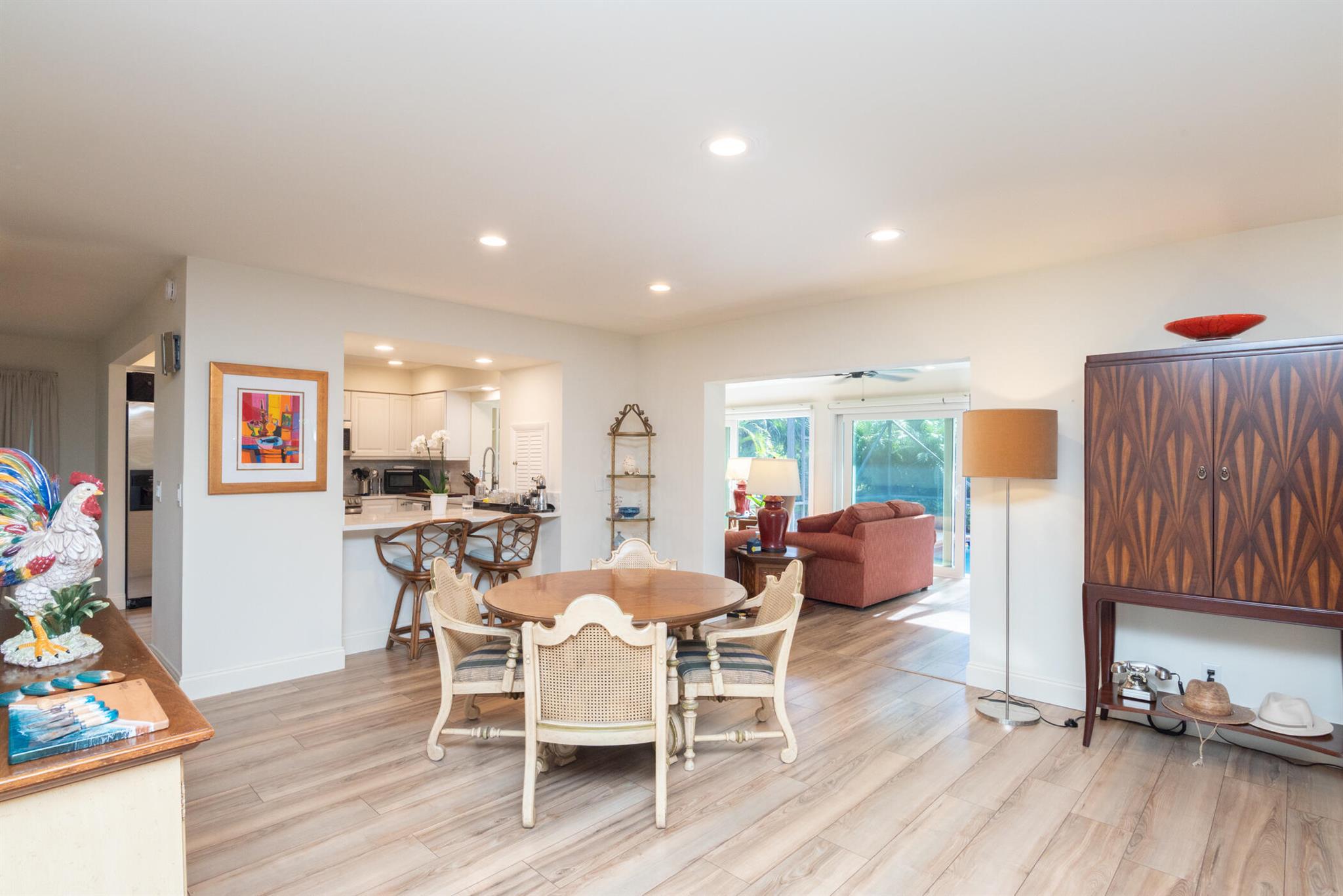 YACHT & COUNTRY CLUB OF S - Residential Lease