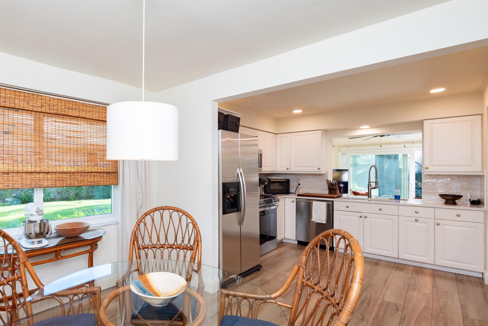 YACHT & COUNTRY CLUB OF S - Residential Lease