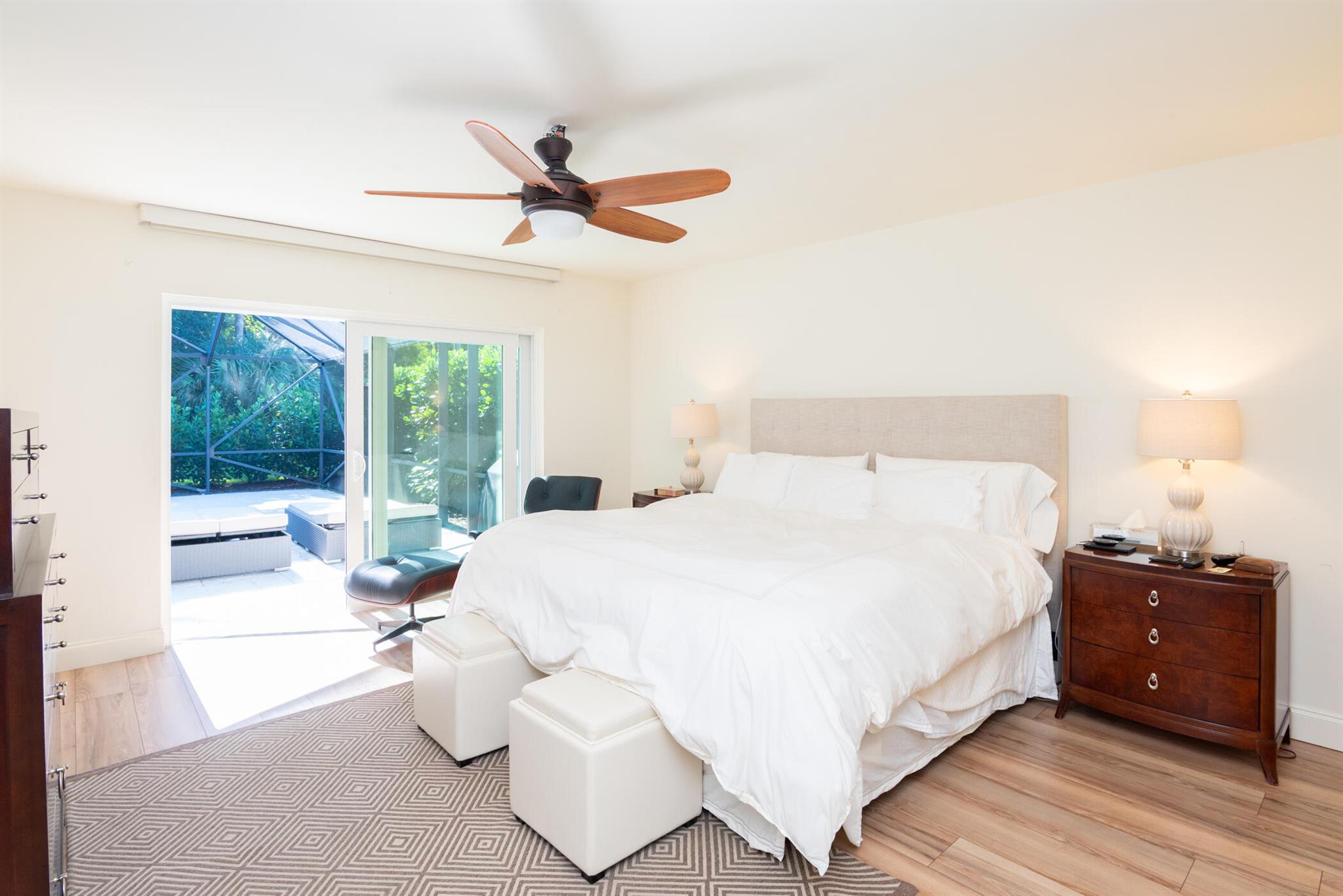 YACHT & COUNTRY CLUB OF S - Residential Lease