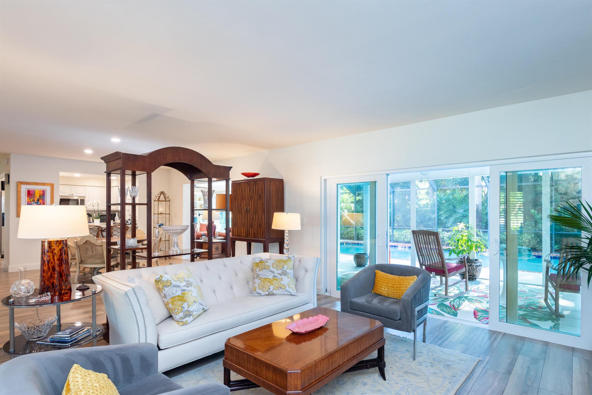 YACHT & COUNTRY CLUB OF S - Residential Lease