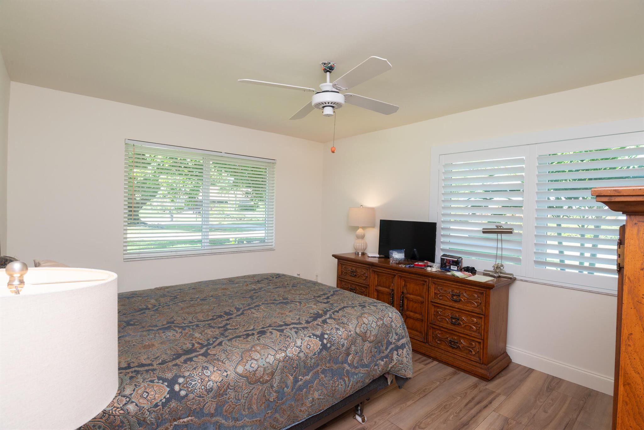 YACHT & COUNTRY CLUB OF S - Residential Lease