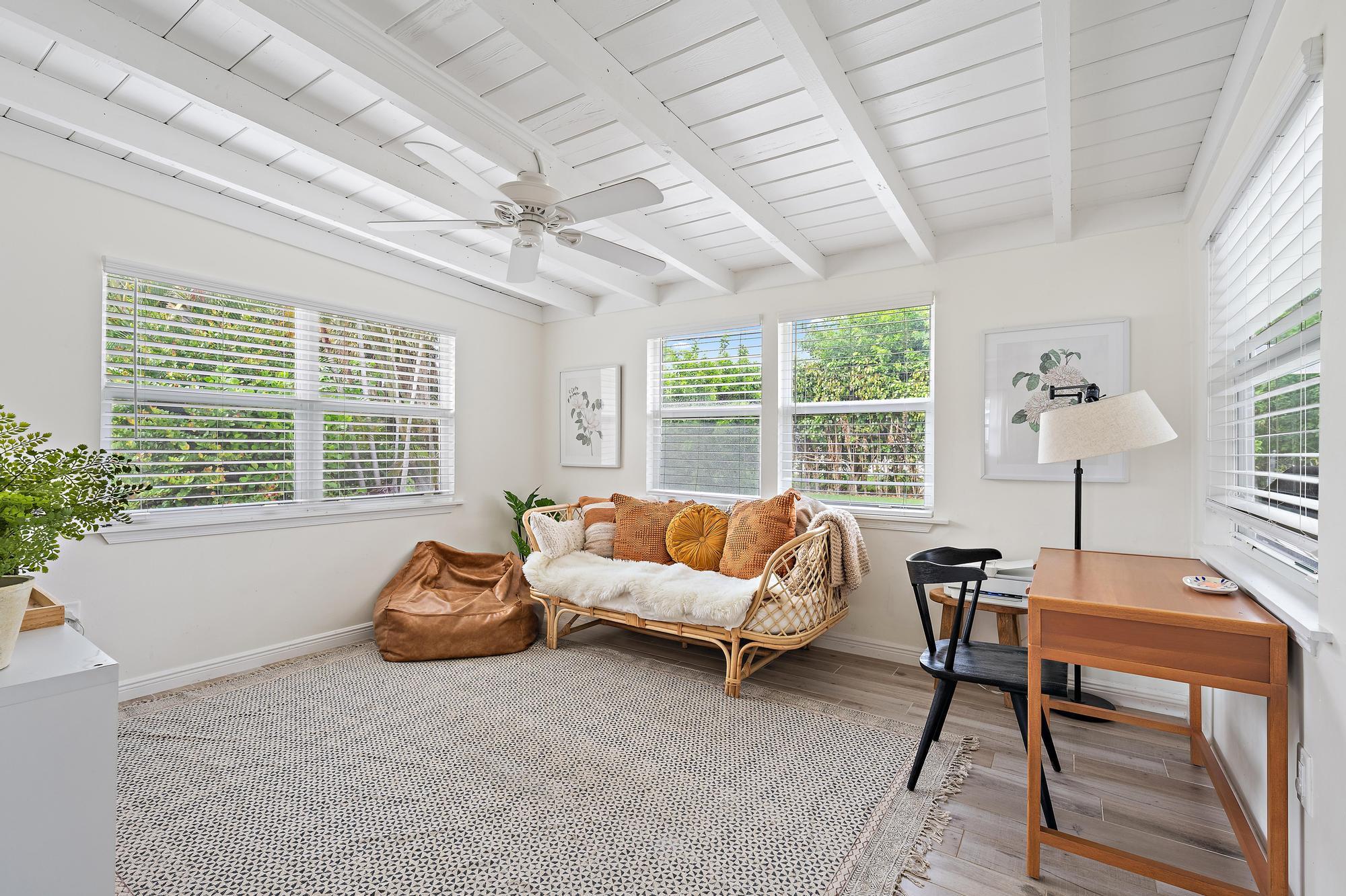 PALM BEACH GARDENS ESTATES - Residential