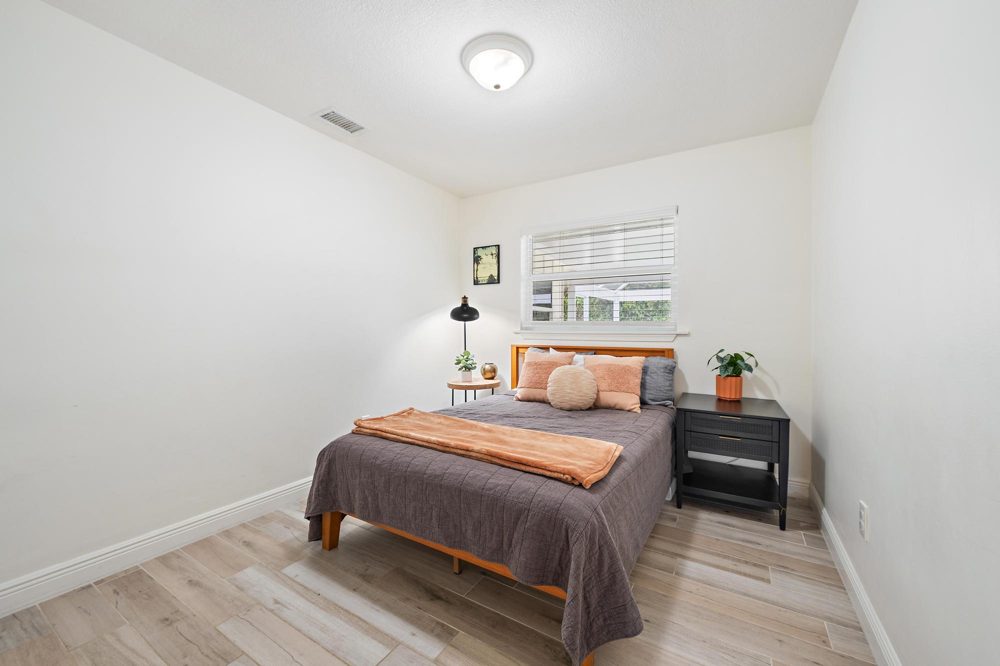 PALM BEACH GARDENS ESTATES - Residential