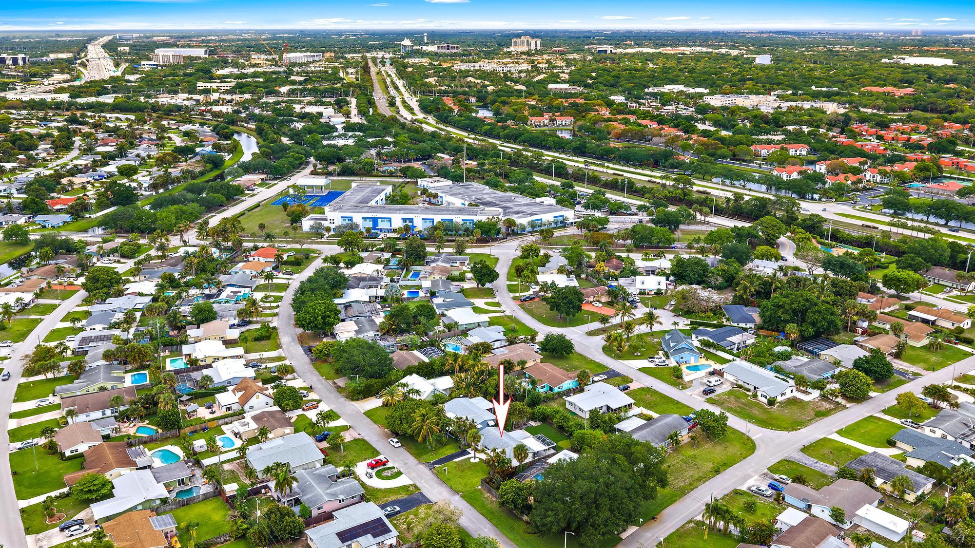 PALM BEACH GARDENS ESTATES - Residential