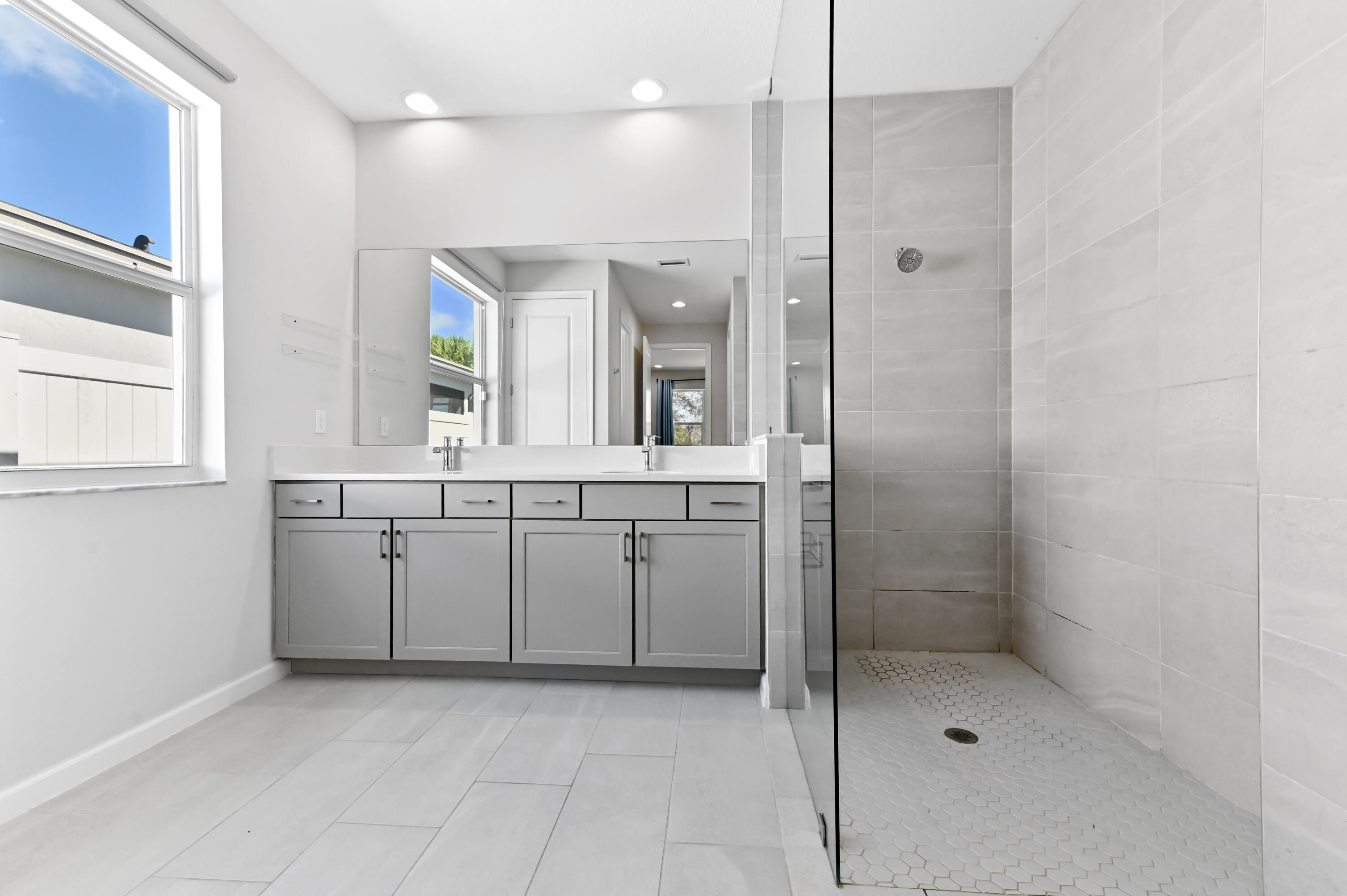 MATTAMY AT SOUTHERN GROVE - Residential