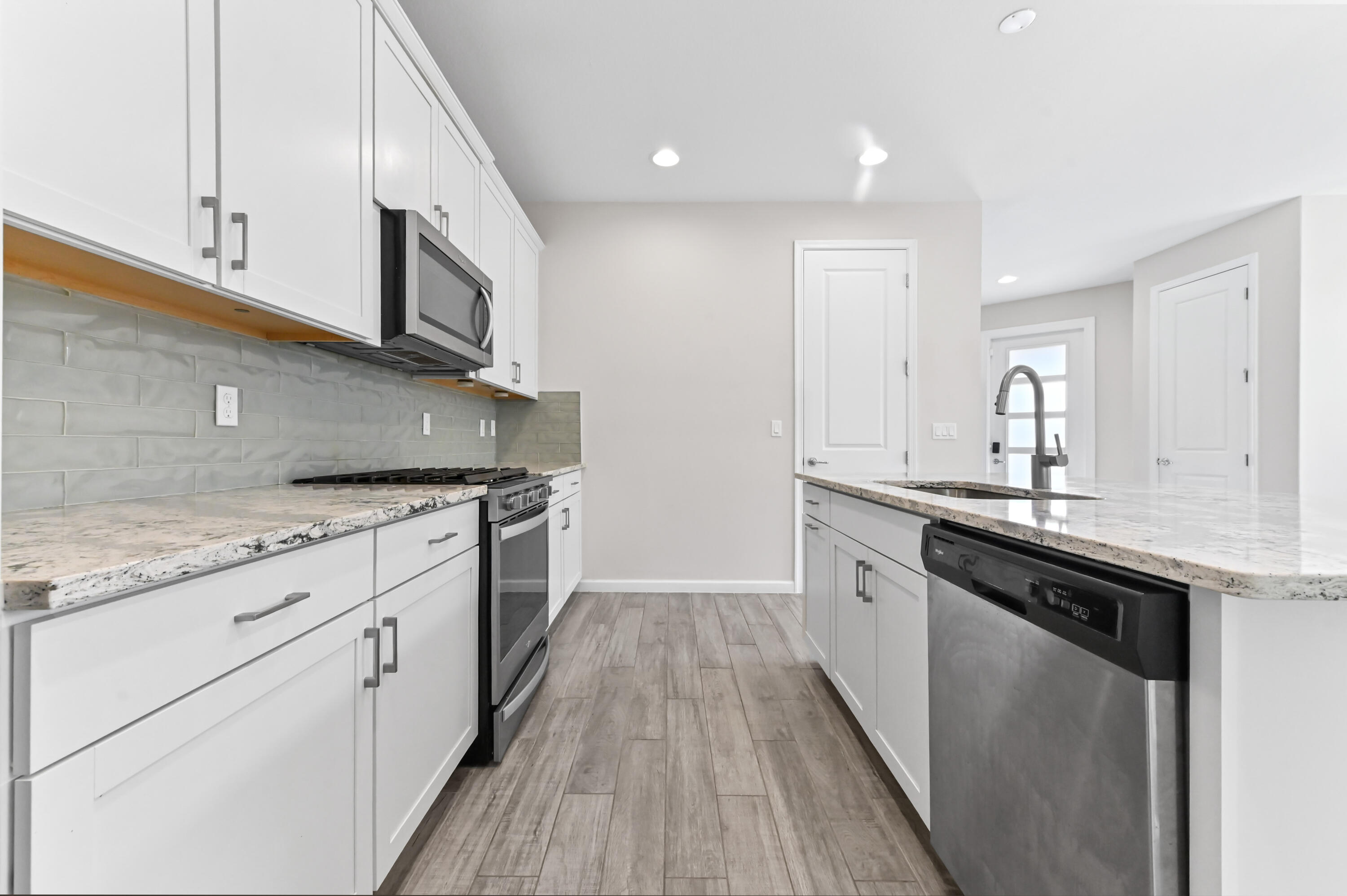 MATTAMY AT SOUTHERN GROVE - Residential