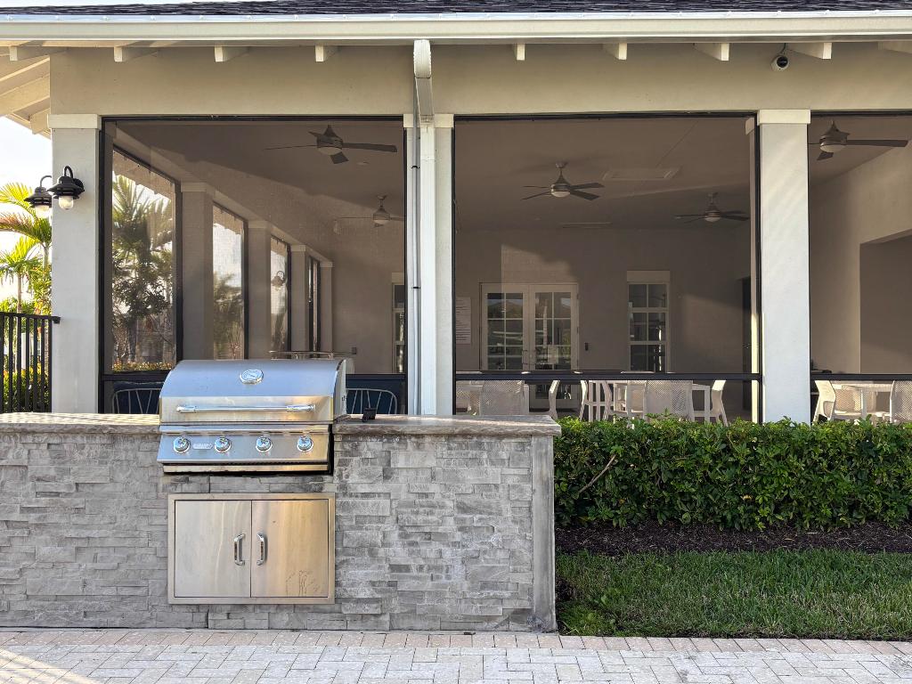 MATTAMY AT SOUTHERN GROVE - Residential