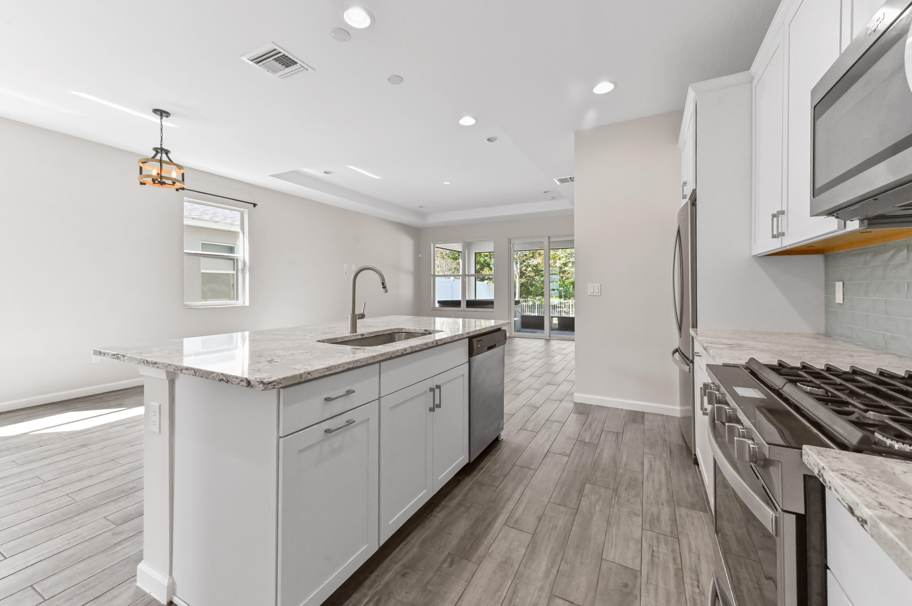 MATTAMY AT SOUTHERN GROVE - Residential