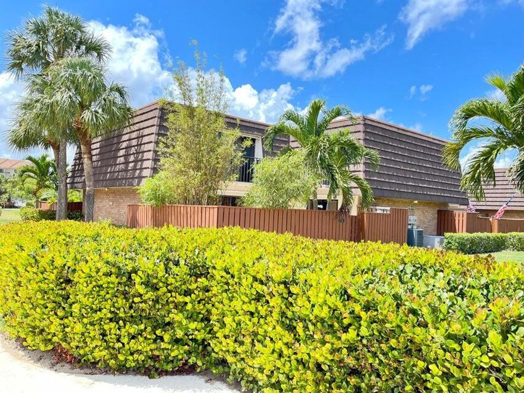 Photo of 1716 17th Court, Jupiter, FL 33477 (MLS # R11120047)