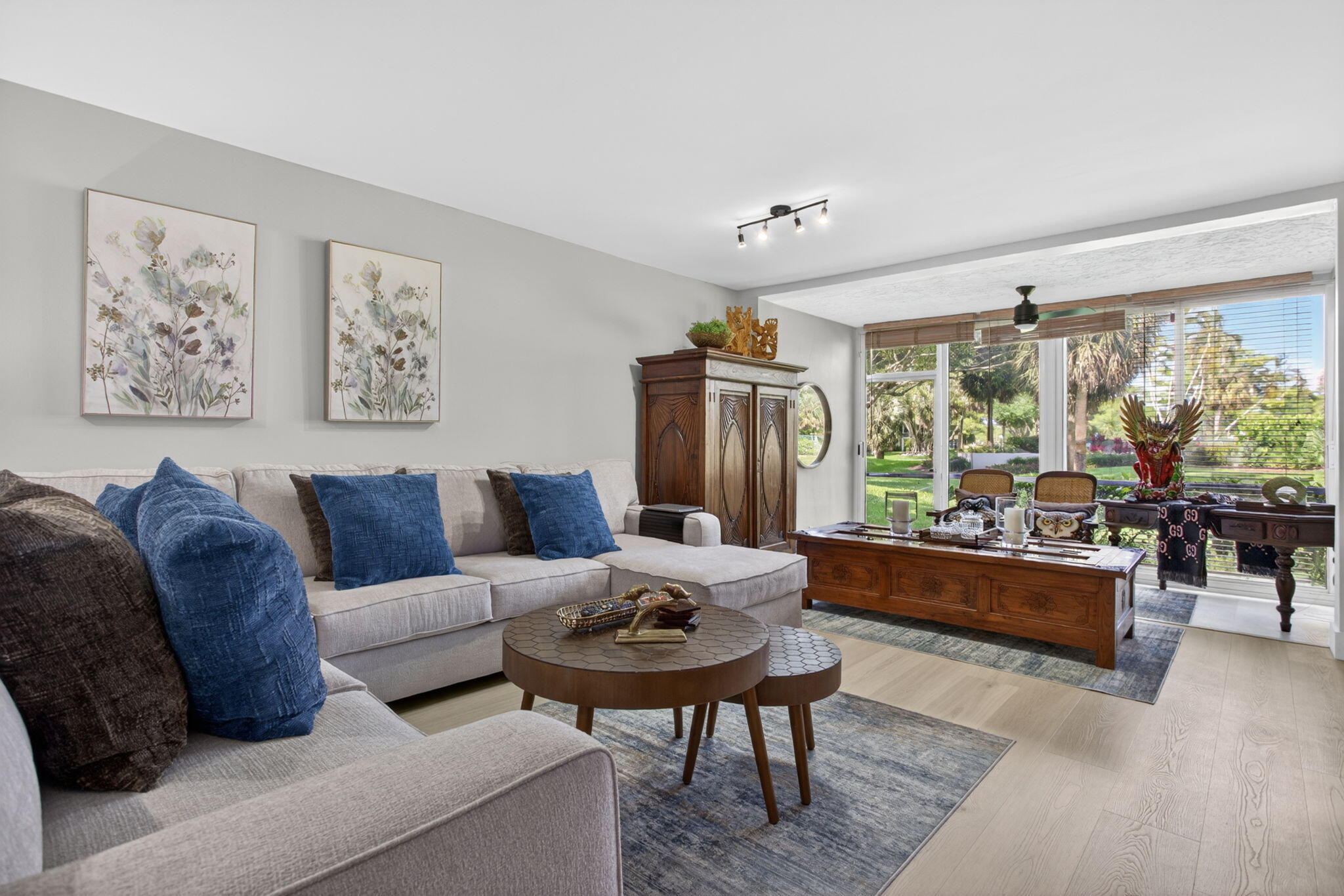 NO 1 PALM-AIRE COUNTRY CLUB - Residential