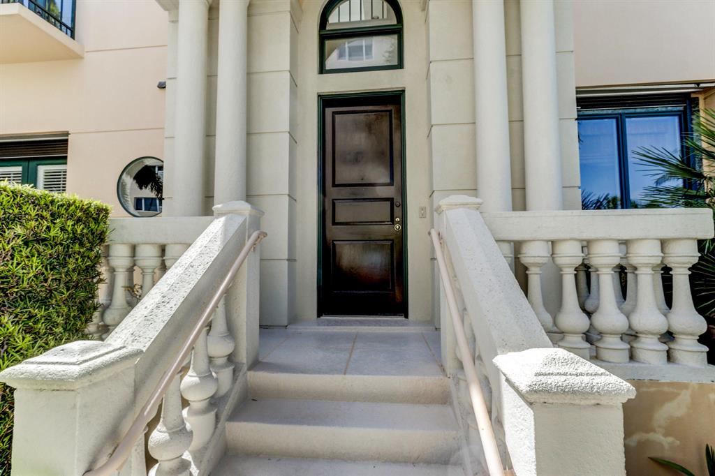 VILLA PLATI TOWNHOMES - Residential