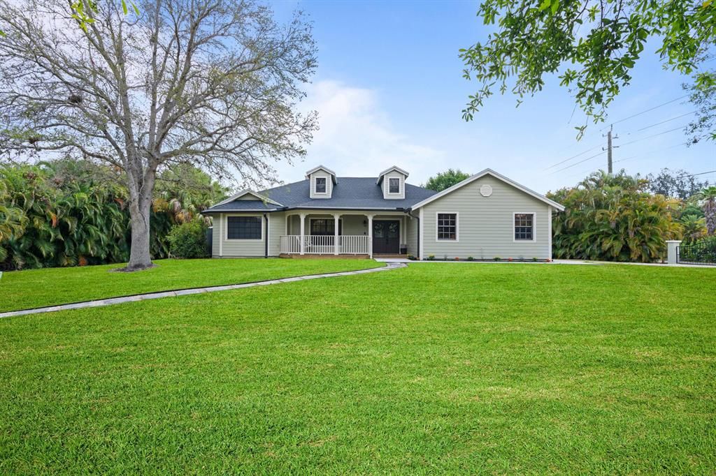 Photo of 15574 92nd Way N, Jupiter, FL 33478 (MLS # R10877646)