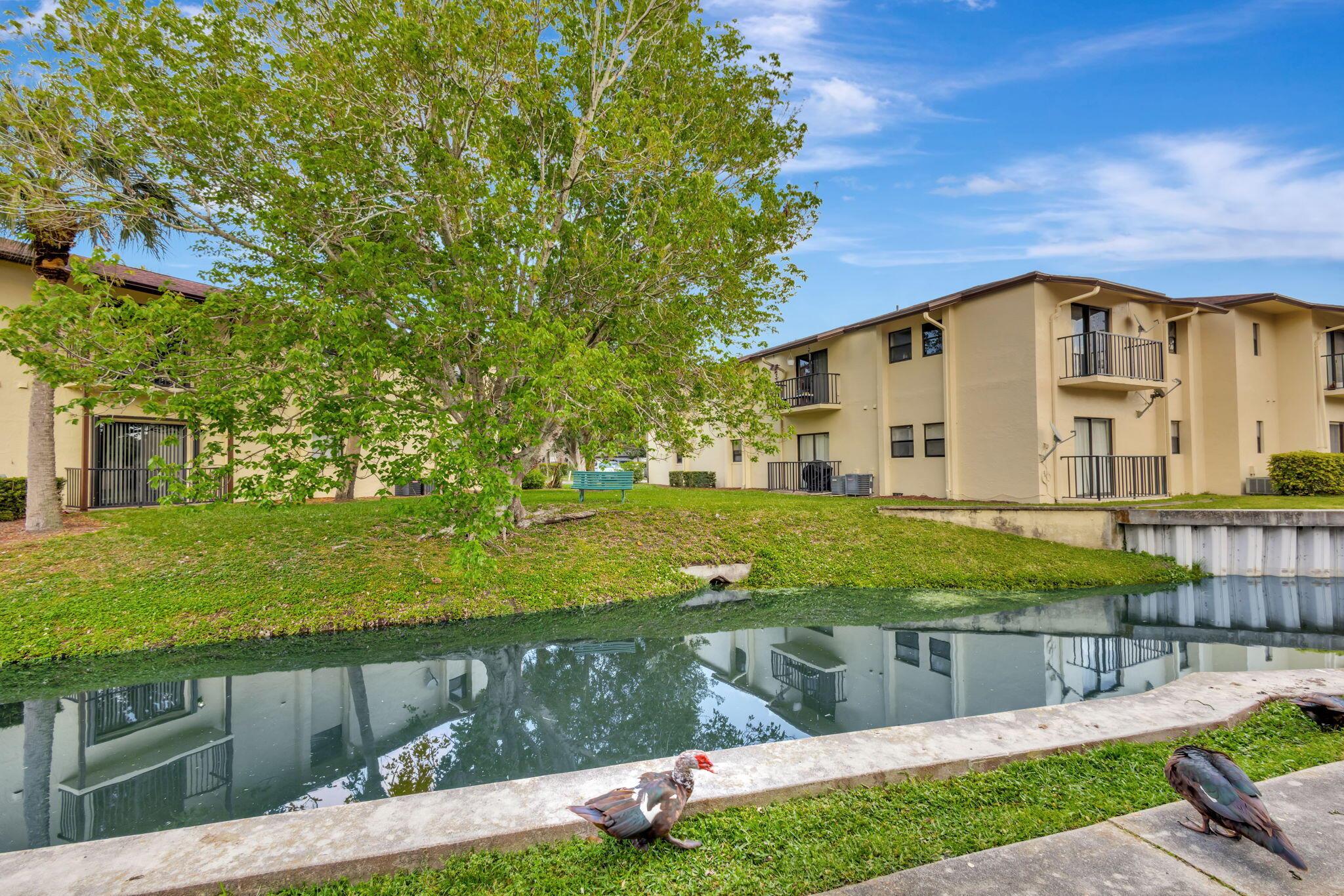 ISLAND HOUSE CONDOMINIUM - Residential