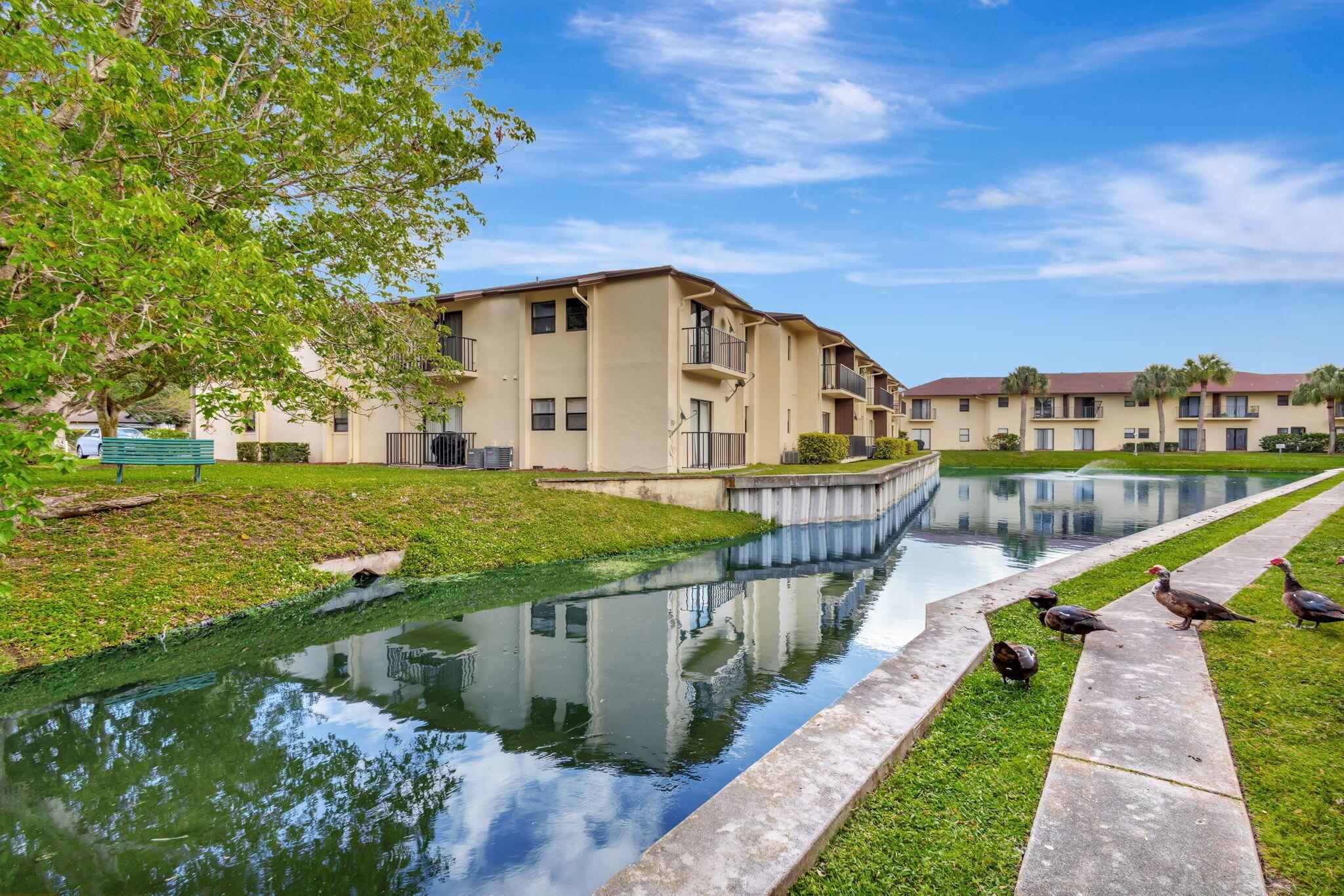 ISLAND HOUSE CONDOMINIUM - Residential